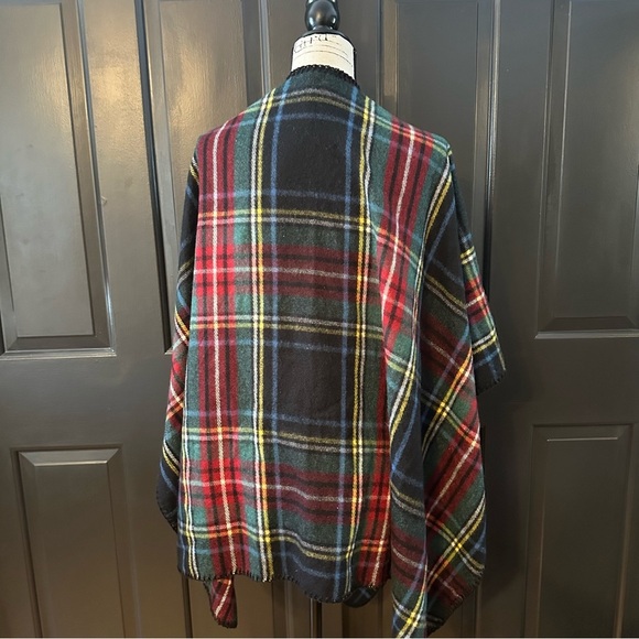 Woolrich women's Cozy Blanket Wrap shawl cape tartan plaid - one size (j10) - Picture 6 of 11